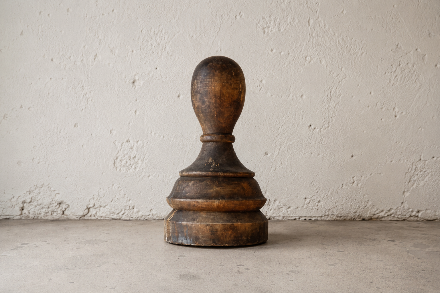 TURNED HARDWOOD FORM