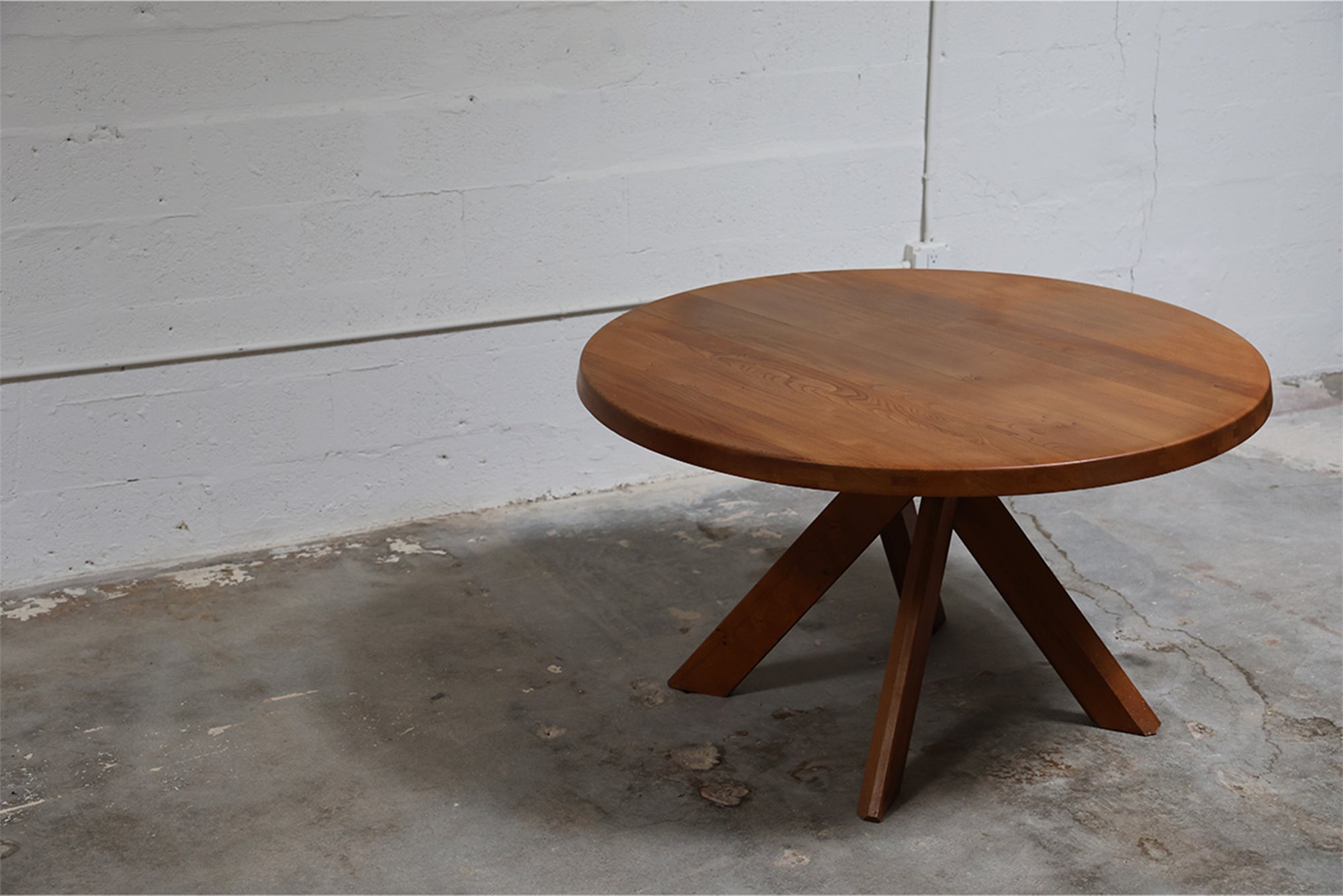 T21 DINING TABLE