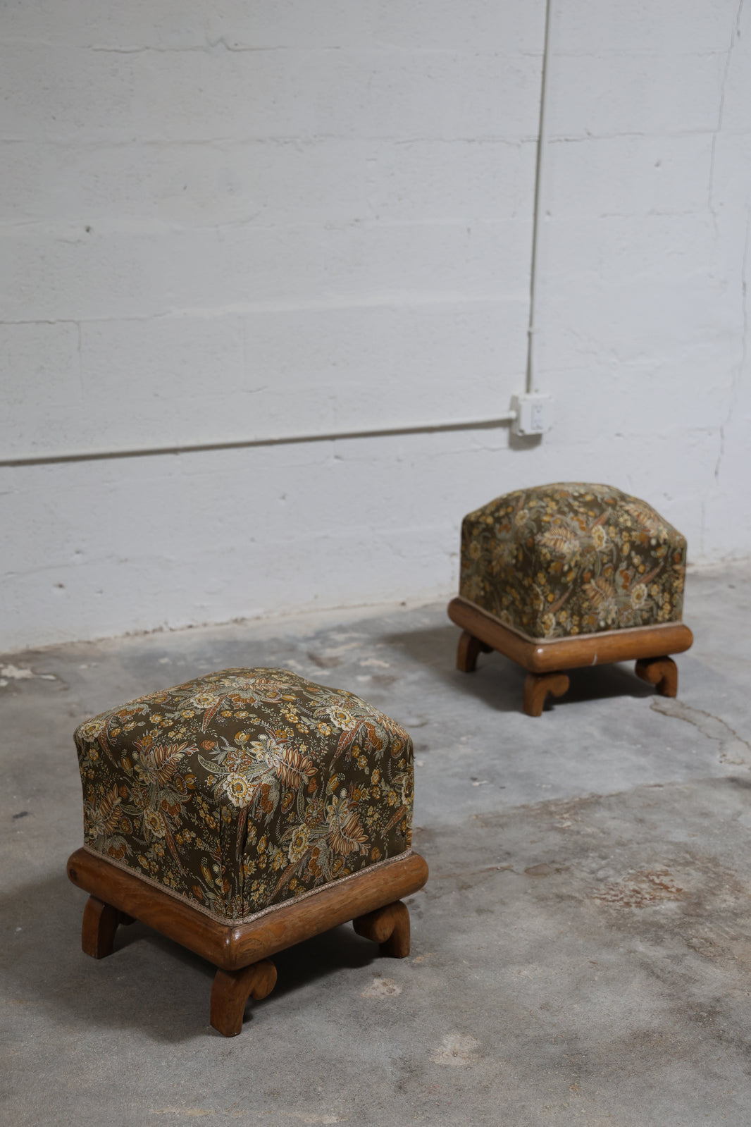 PAIR OF CHINOISERIE GARDEN SILK STOOLS