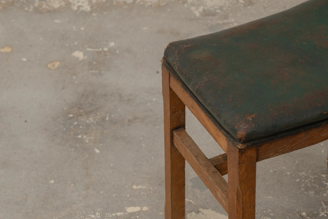 FOOT STOOL