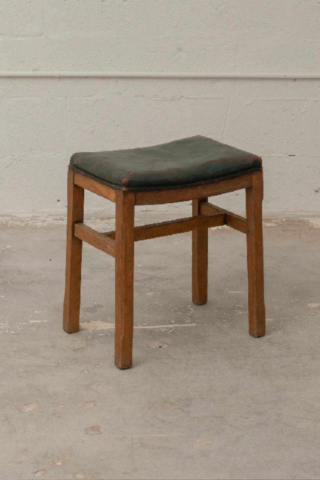 FOOT STOOL