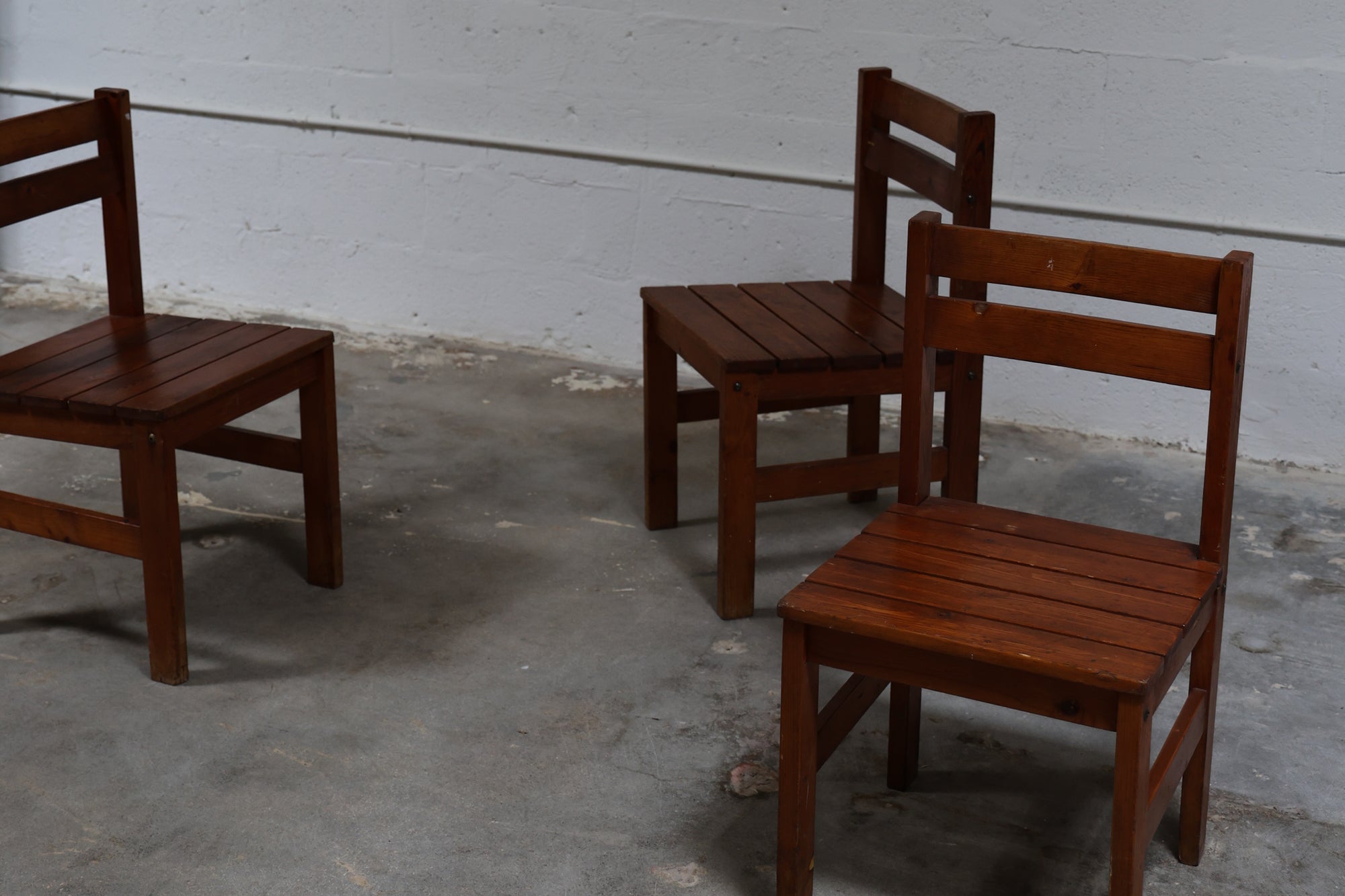 SET OF FOUR SLATTED DINING CHAIRS