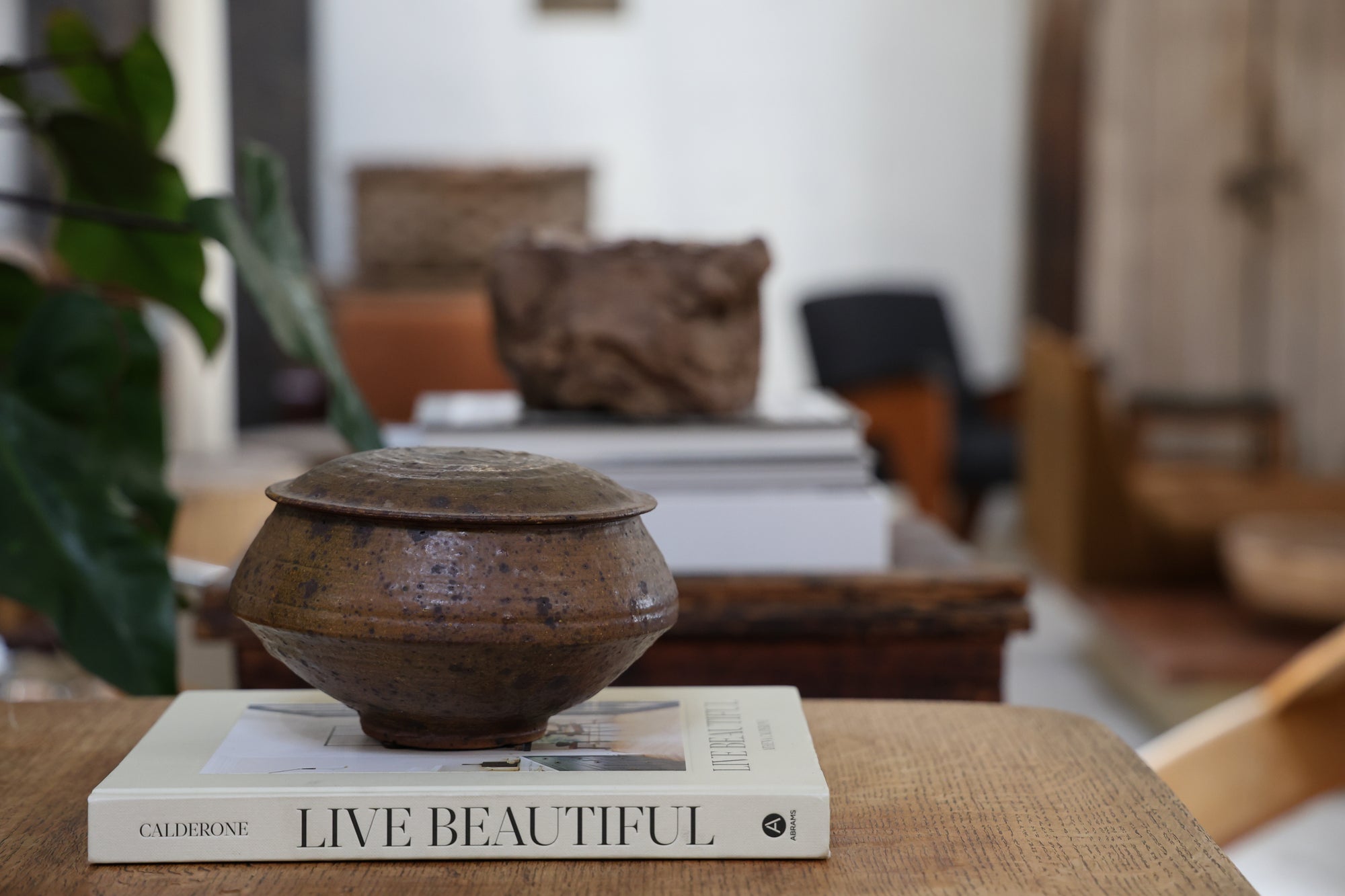 STONEWARE BETEL BOX