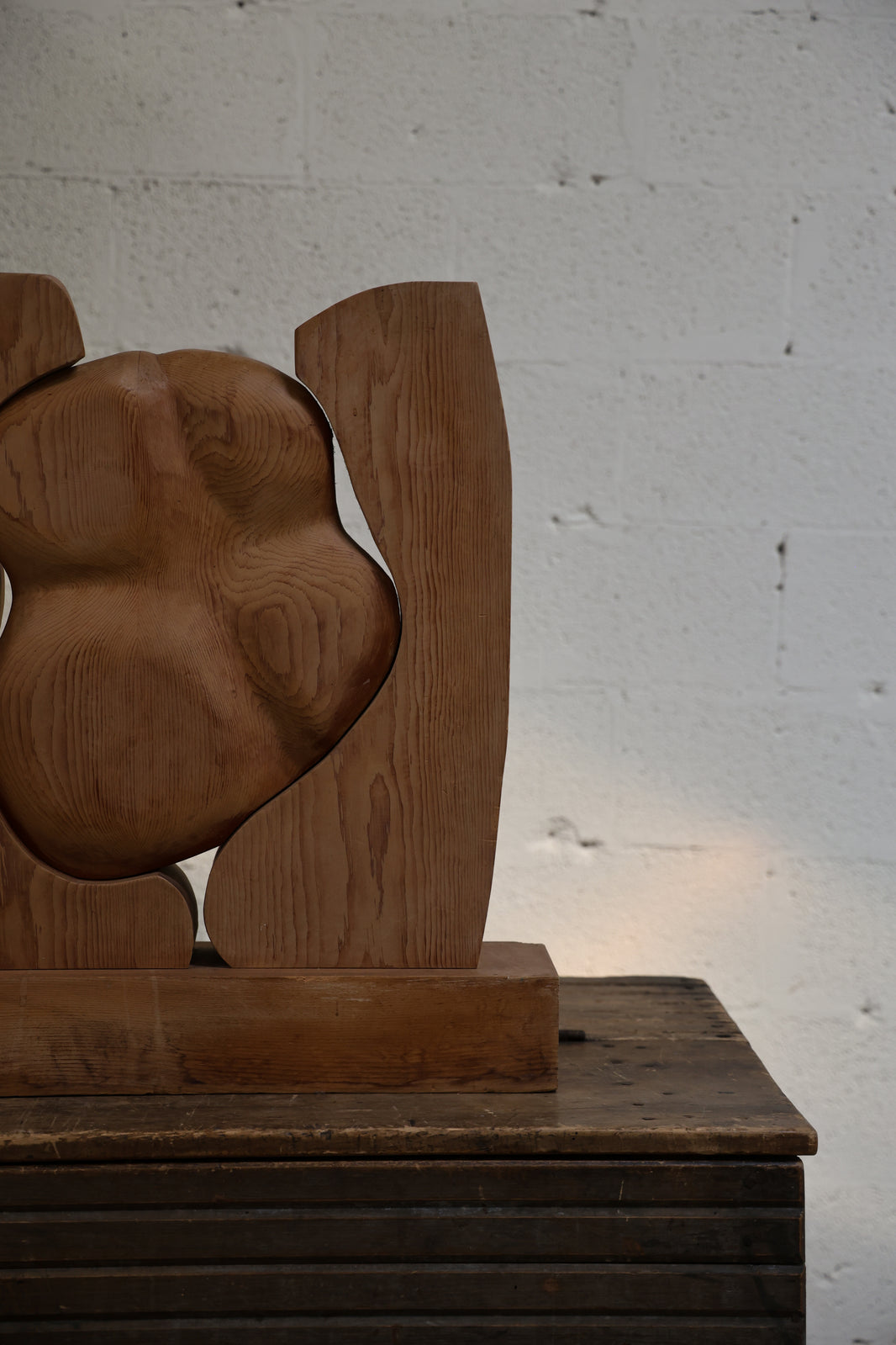 MODERNIST SCULPTURE
