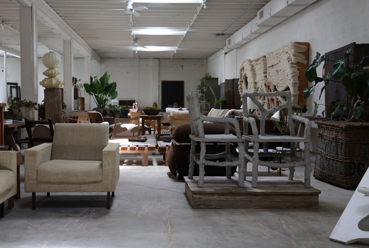 MODERNIST LOUNGE CHAIRS IN WOVEN LINEN