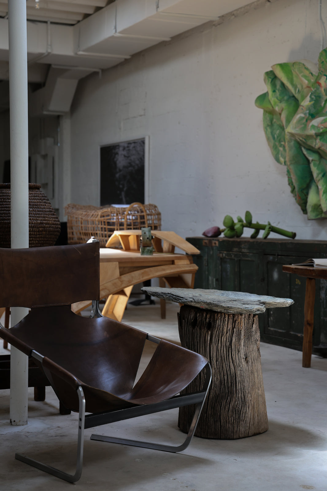 SLATE & ANCIENT TRUNK SIDETABLE