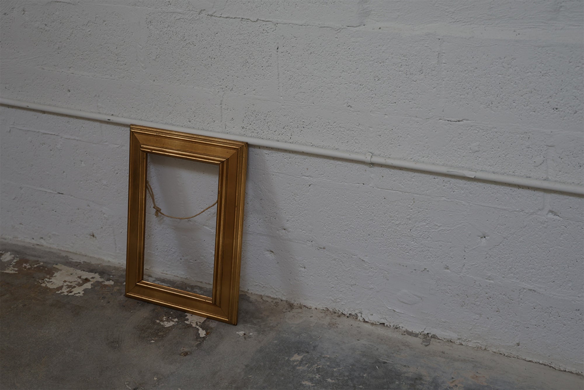 GOLD LEAF FRAME