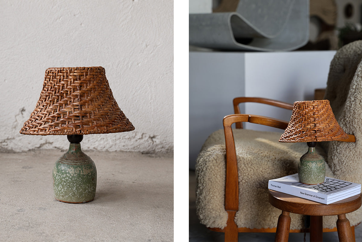 PALM CERAMIC LAMP WITH WICKER SHADE