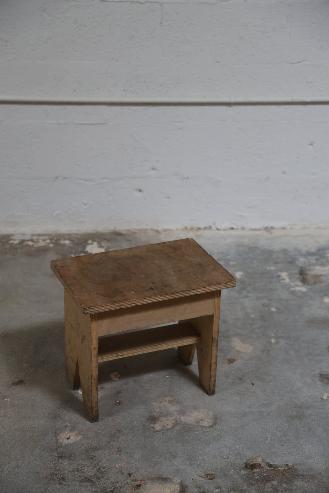 MARKET STOOL