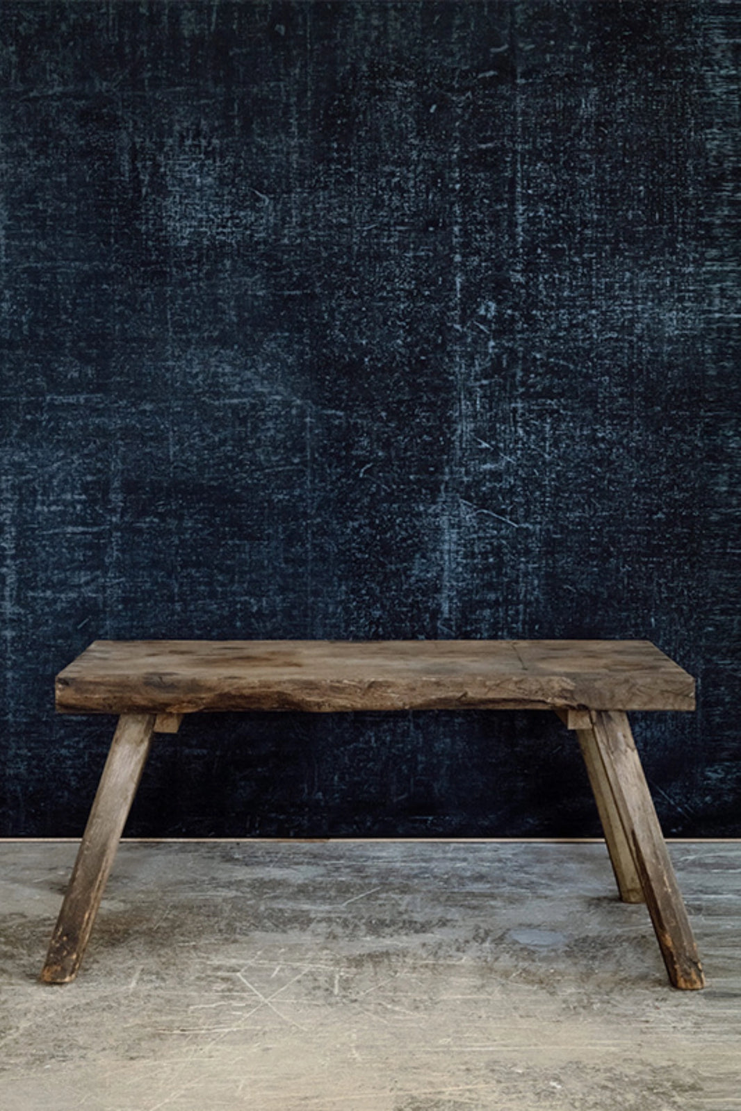 OAK PIG BENCH