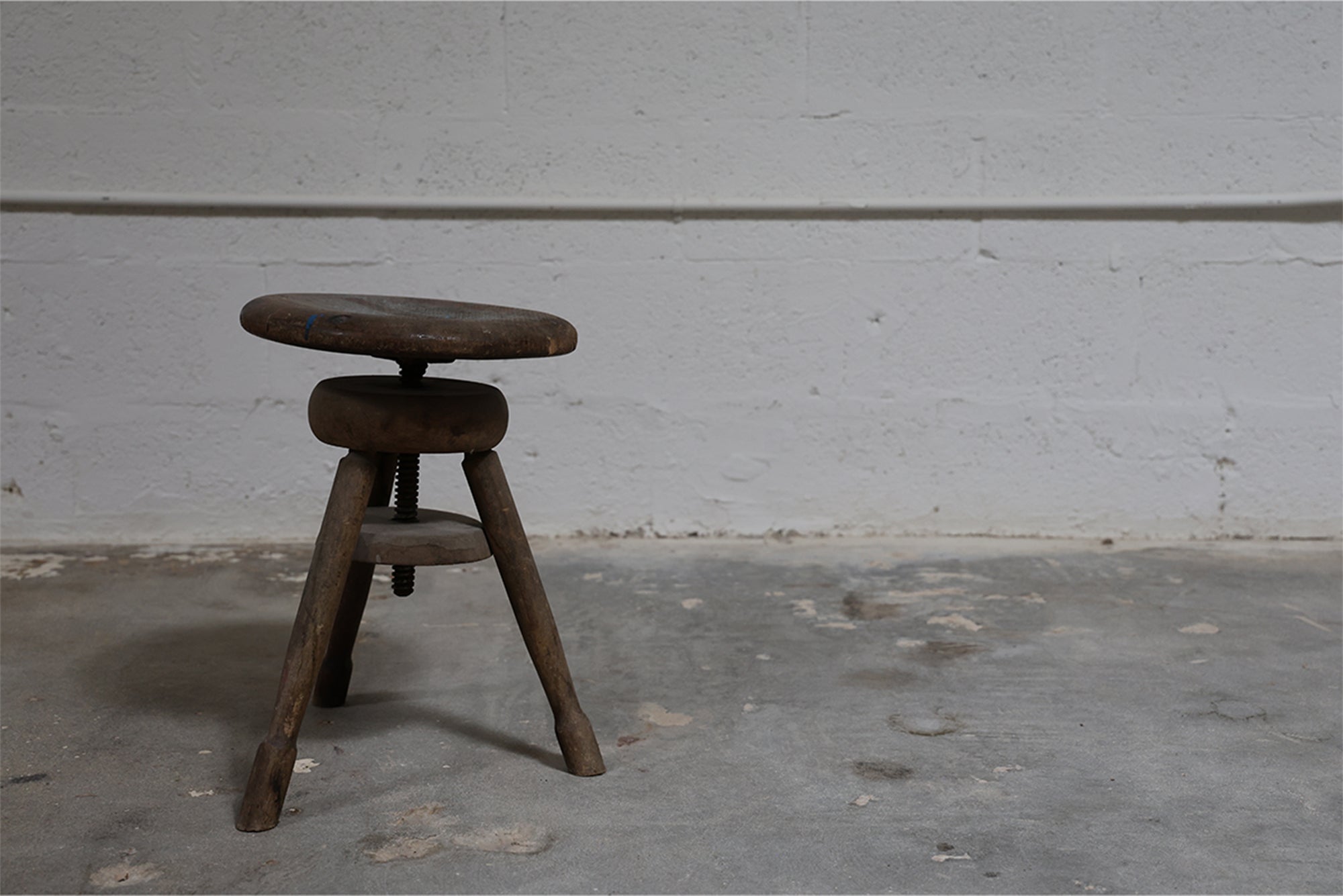 ARTIST STOOL