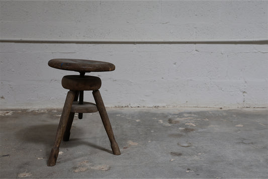 ARTIST STOOL