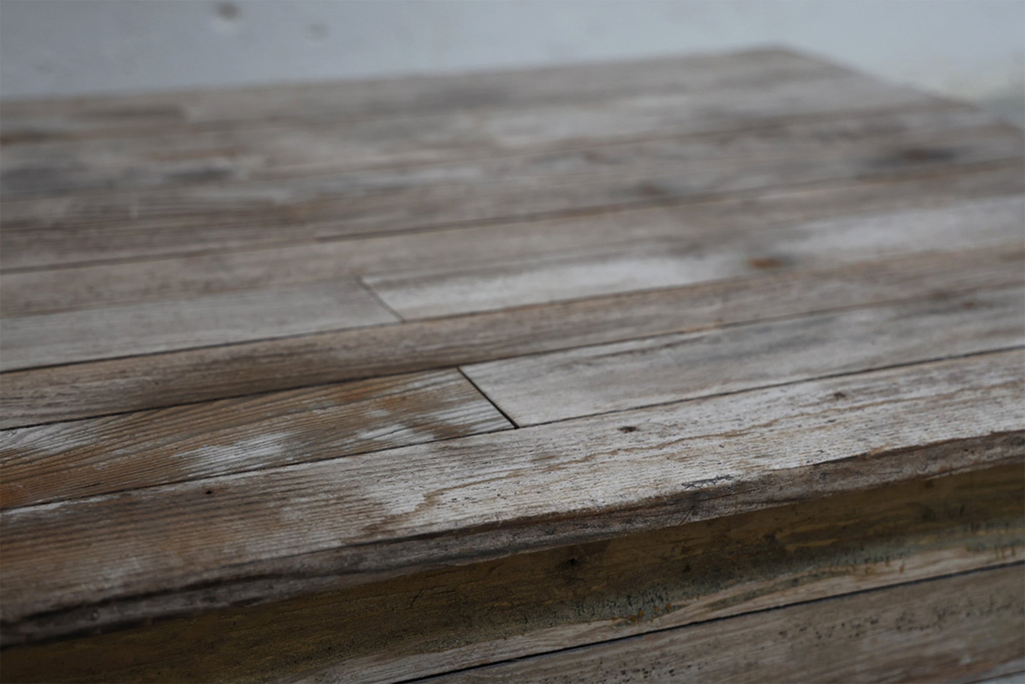 RECLAIMED PLATFORM