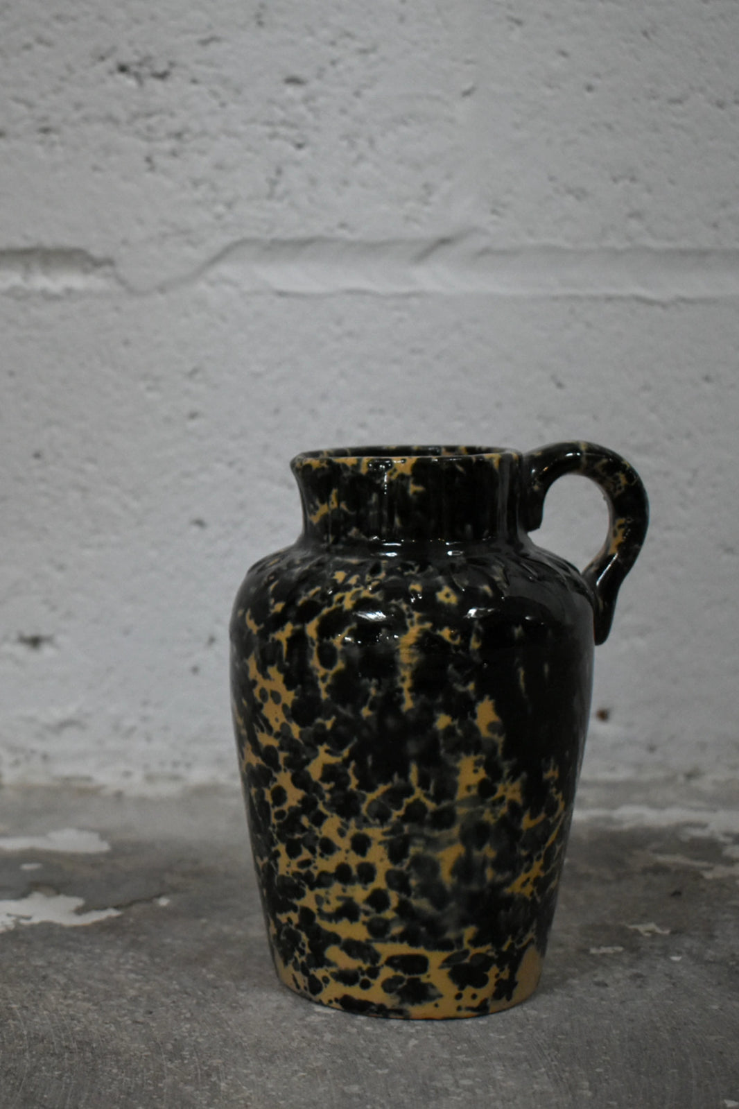 SPONGEWARE SYRUP JUG