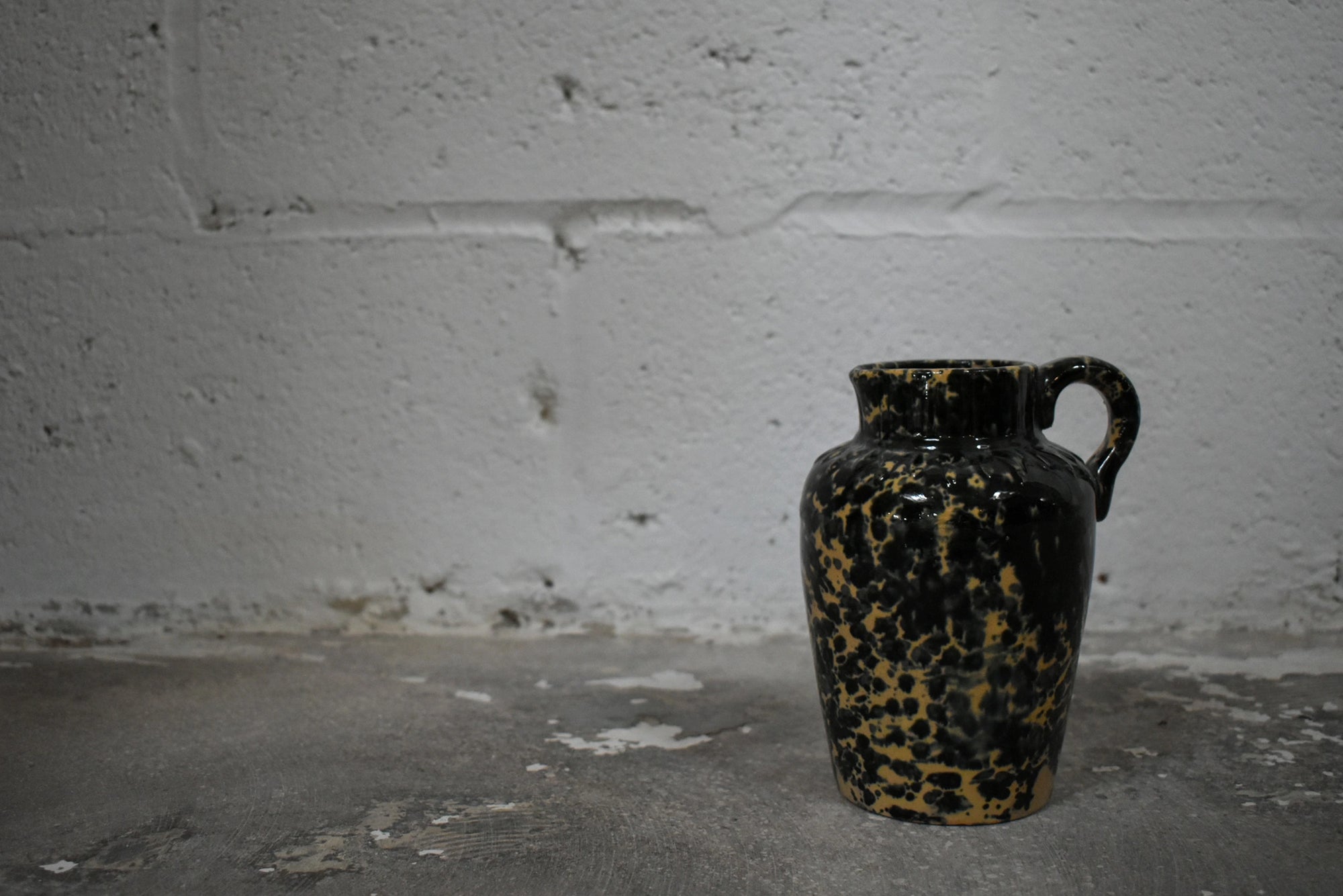SPONGEWARE SYRUP JUG