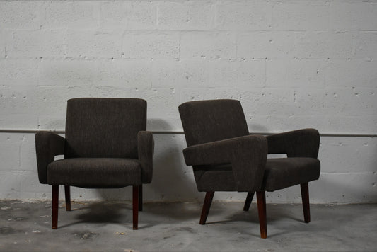 PAIR OF SQUARED ARMCHAIRS