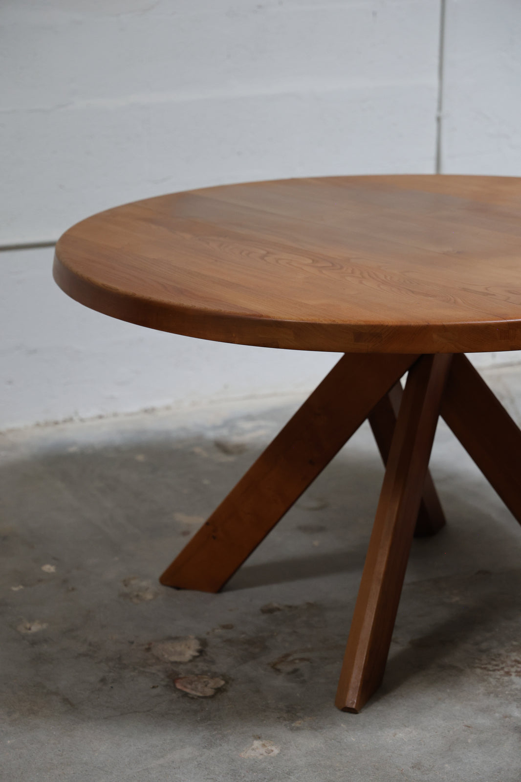T21 DINING TABLE