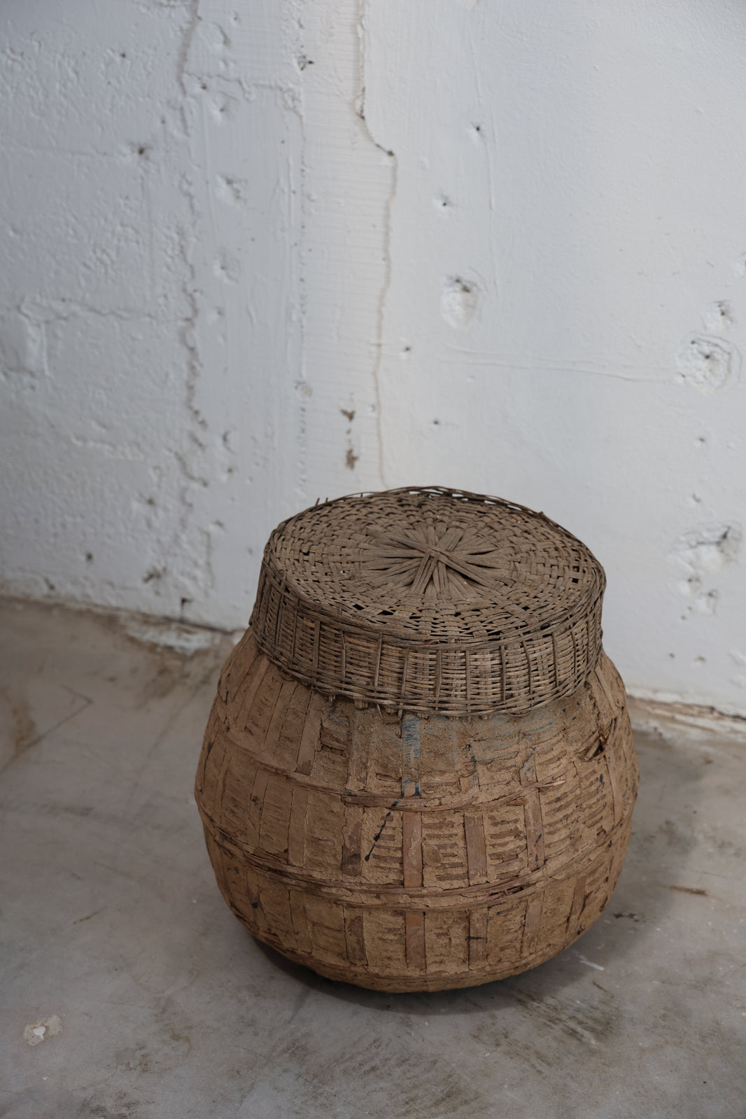 WOVEN FISHING BASKET NO.1