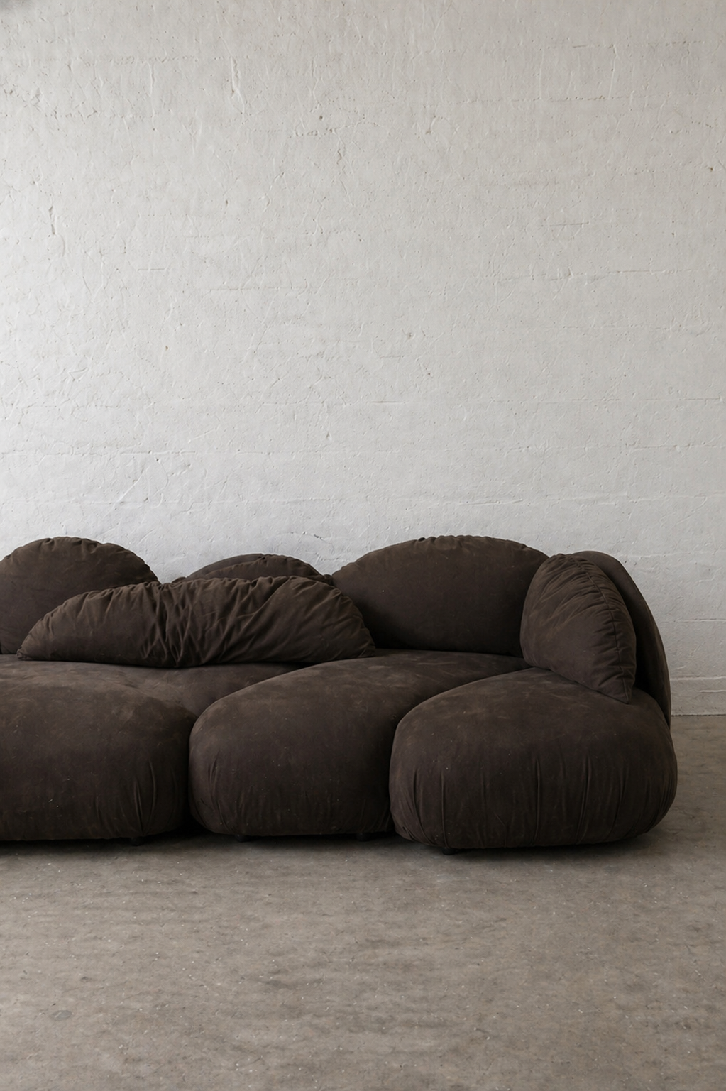 CROISSANT SOFA