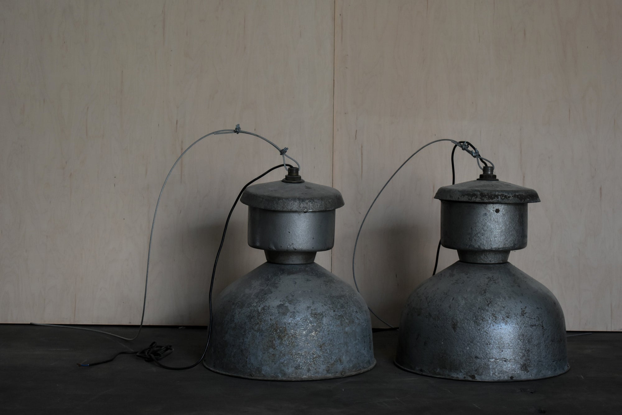 INDUSTRIAL LIGHTS