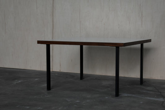 TABLE DE SALON