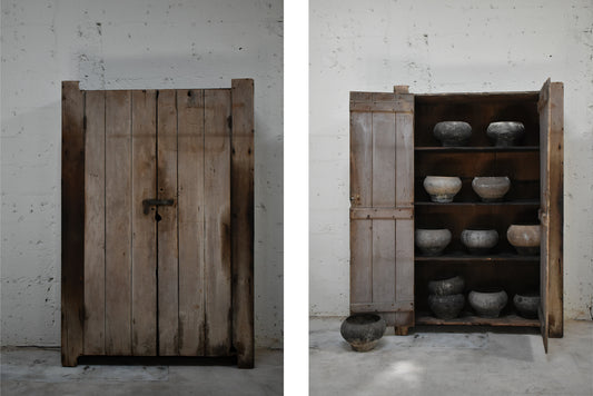 UTALITARIAN CUPBOARD